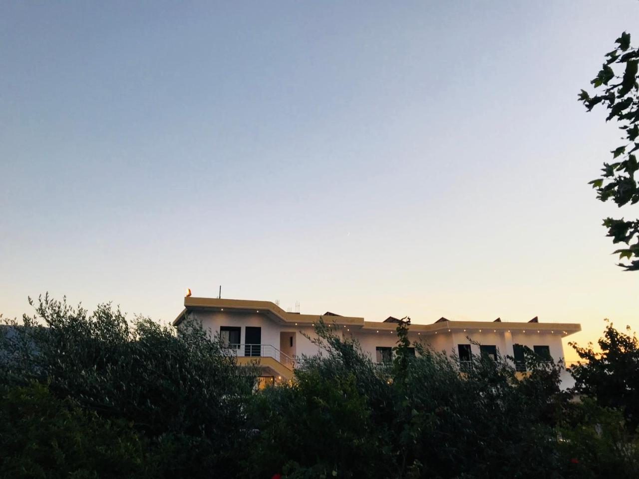 Kompleksi Turistik Edir Bashkia e Orikumit Exteriör bild
